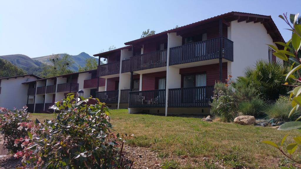 Hotel Vvf Pays Basque Saint-Étienne-de-Baigorry Exteriér fotografie