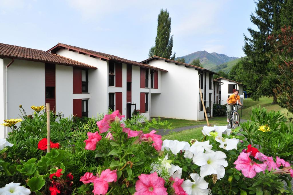 Hotel Vvf Pays Basque Saint-Étienne-de-Baigorry Exteriér fotografie